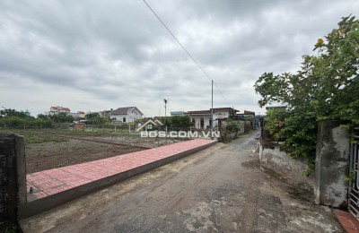 GẤP GẤP Chủ vỡ nợ nên bán ngã giá lô đất tại QUất Lâm NAm Định