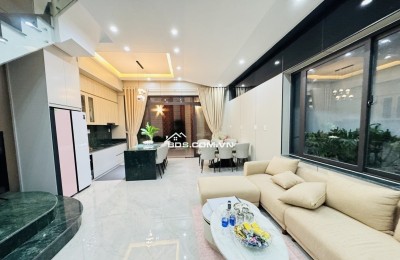 ► Nhà Mai Lão Bạng, gần Bạch Đằng, 108m2, ngang 5.5m, 3 mê mới tinh, Hiện Đại, Nội Thất Ngoại, 6.37 tỷ