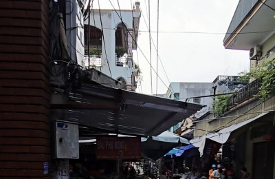 Xuất hiện căn nhà siêu hiếm mặt chợ cầu gừng kinh doanh cả ngày, Phủ Lý, Hà Nam