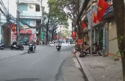 Bán nhà phố Tô Vĩnh Diện - Sát ô tô tránh - Phân lô quân đội- Nở hậu - Nhà mới kính coong-  37m2
