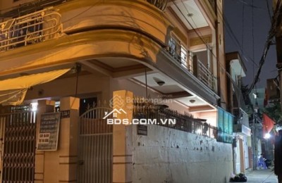Bán nhà Bình Thạnh gần Thị Nghè-2 Lầu HẺM XE HƠI cách 15M- 42M2-Chỉ 5.2 đồng