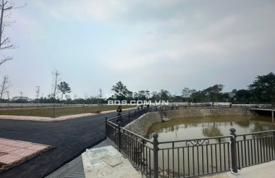 BÁN GẤP LÔ ĐÂT HẠ TẦNG ĐẸP NHẤT HÒA LẠC