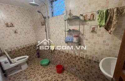 BÁN NHÀ NGUYỄN CHÍ THANH MẶT TIỀN 3.5M 6 TẦNG DIỆN TÍCH 30M2 GIÁ 8 TỶ