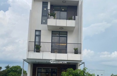 Giảm 500 triệu nhà MT Nguyễn hữu trí 80m2 có sẵn tiệm tạp hóa sổ riêng