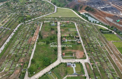Cần bán 48,16m2 đất nghĩa trang Lạc Hồng Viên đồi thổ hướng Nam