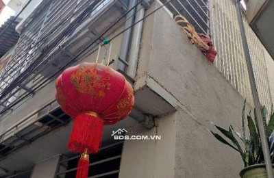 Bán Nhà 2 Tầng Vạn Phúc, Hà Đông DT 39m², Gần Ô Tô, Giá Chỉ Nhỉnh 7 Tỷ!