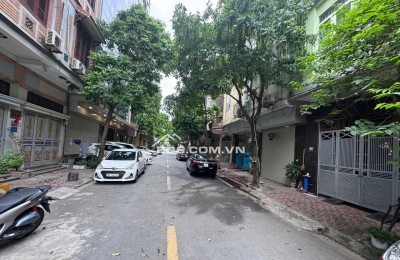 Chính chủ bán nhà 5 tầng diện tích 40m2 mặt tiền 4.5m mặt Phố Lý Thường Kiệt Hà Đông giá 13.6 tỷ