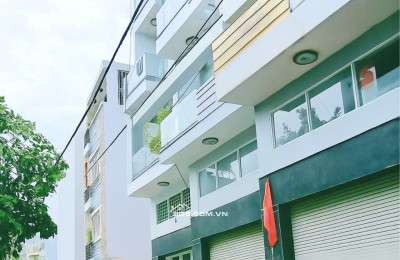 BÁN NHÀ Q10- HẺM 6M THÔNG CMT8- NGANG HƠN 5M- CĂN GÓC 3 TẦNG 3 PHÒNG NGỦ NỘI THẤT SỊN: 11 TỶ NHỈNH