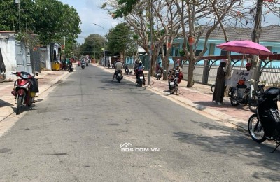 ĐẤT MT TẠI THỦ PHỦ DU LỊCH XÃ HỒ TRÀM TPHCM, 291M2 TC 235,9M2 SHR 5.1TỶ. LH:0914377376.