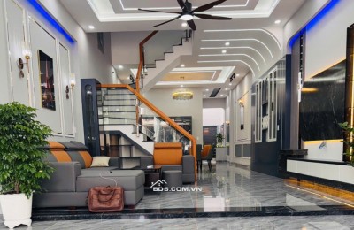 BÁN NHÀ DĨ AN – NHÀ PHỐ 4 TẦNG MẶT TIỀN ĐƯỜNG LỚN – FULL NỘI THẤT – VỊ TRÍ TRUNG TÂM AN PHÚ – GIÁ CHỈ 7,3 TỶ