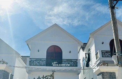 BÁN HOẶC CHO THUÊ BIỆT THỰ 420m2 - 3PN - SÁT DALAT, VIEW RỪNG THÔNG. LH:0909206662.