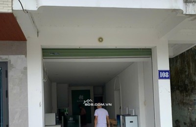 BÁN NHÀ MẶT PHỐ HÙNG VƯƠNG, QUẢNG NGÃI. DT 36M2, GIÁ HỜI 4 TỶ, SỔ HỒNG RIÊNG!