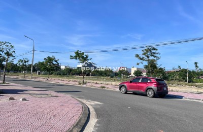 Điểm Sáng Đầu Tư + An Cư khu phố Biển & Du Lịch Hội An. Giá cả không phải lăng tăng.