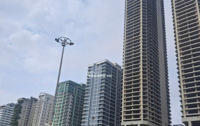 + Bán đất 310m2, mặt tiền đường 7,5m, giao với Hồ Xuân Hương, gần bãi tắm mỹ khê.