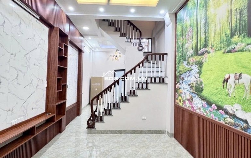 Bán Nhà Phố Khương Trung, Quận Thanh Xuân - Gần Phố - Full Nội Thất - 40, 4Tầng - Nhỉnh 8 Tỷ.