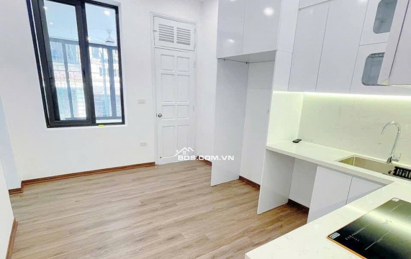 Nhà Đẹp Ngõ Ô TÔ Tam Trinh, Hoàng Mai 120m, giá 4,75 tỷ.