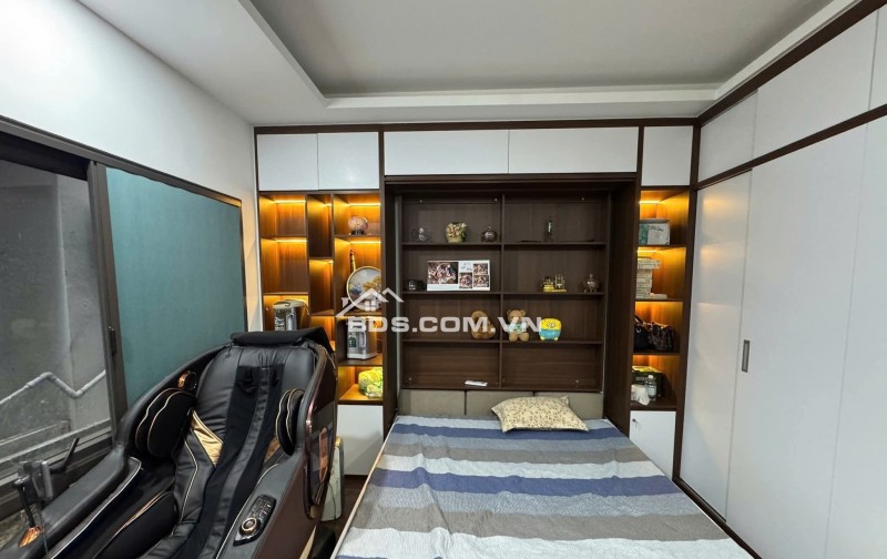 Nhà Đẹp Ngõ Ô TÔ Tân Mai, Hoàng Mai 36m, 5 tầng, mt 4.4m, giá 9.98 tỷ