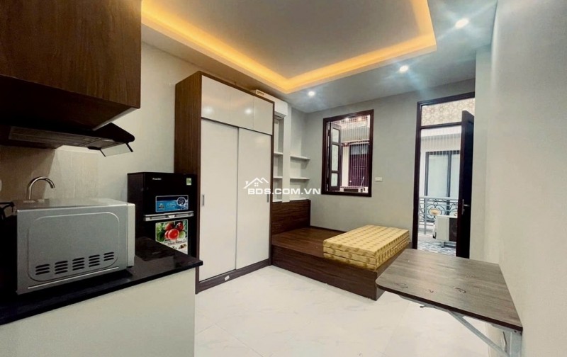 Bán căn CCMN 60m, 10 phòng khép kín full đồ, thang máy êm ru, dòng tiền ổn định, vài bước ra phố, khu Bách -  Kinh - Xây