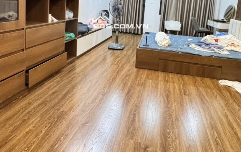 NGÔI NHÀ TRONG MƠ VỊ TRÍ VÀNG - Ô TÔ VÀO NHÀ - THANG MÁY - CHỈ 7.8 TỶ! 