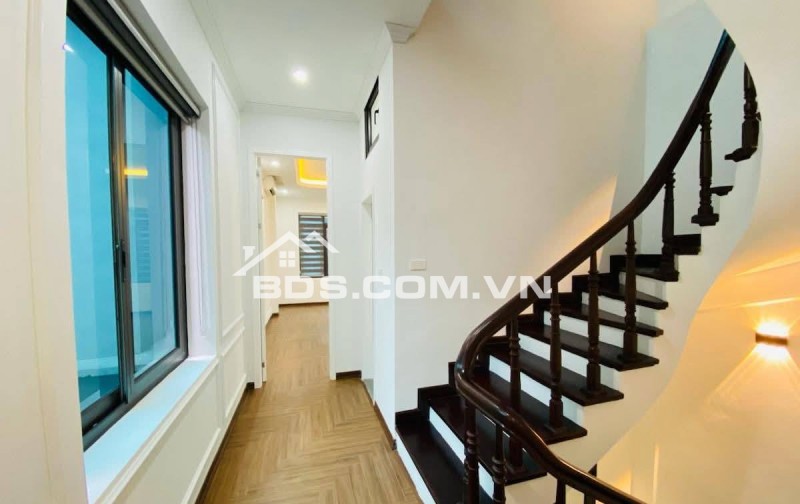 Bán Nhà Gần Phố, Láng Trung, Đống Đa 53m, 4 tầng, mt 4.1m, giá 13.5 tỷ