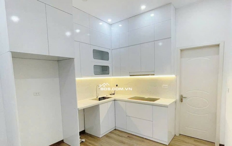Nhà Đẹp Ngõ Ô TÔ Tam Trinh, Hoàng Mai 120m, giá 4,75 tỷ.