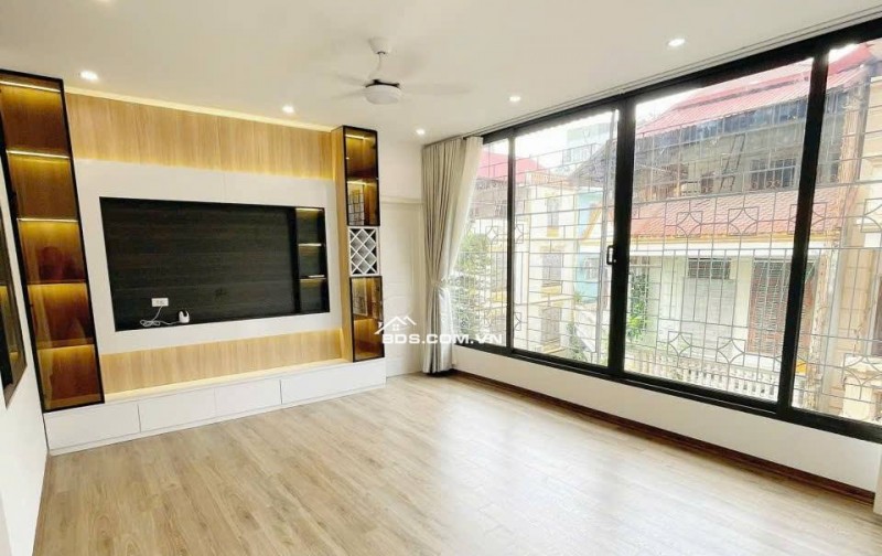 Nhà Đẹp Ngõ Ô TÔ Tam Trinh, Hoàng Mai 120m, giá 4,75 tỷ.