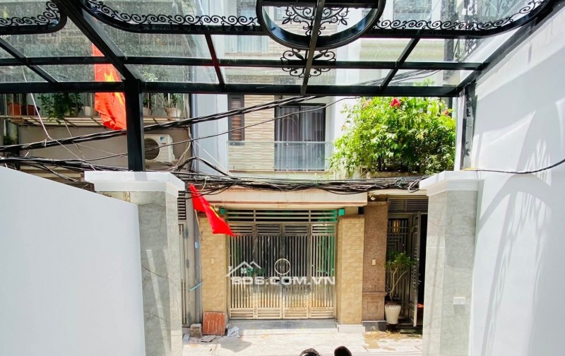 Nhà Đẹp Thang Máy Trần Khát Chân, Hai Bà Trưng 54m, 6 tầng, mt 3.7m, giá 18.5 tỷ.