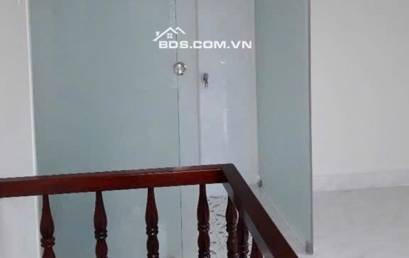 BÁN nhà ngõ Tân Hòa Đông, Q.6. DT 18m2, 1PN, 2WC. Giá 1.9 tỷ, sổ hồng.
