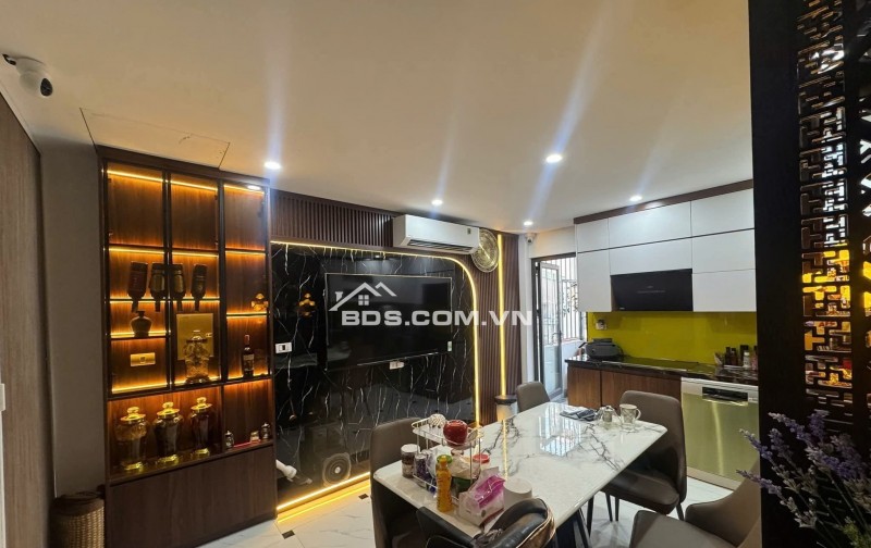 Nhà Đẹp Ngõ Ô TÔ Tân Mai, Hoàng Mai 36m, 5 tầng, mt 4.4m, giá 9.98 tỷ