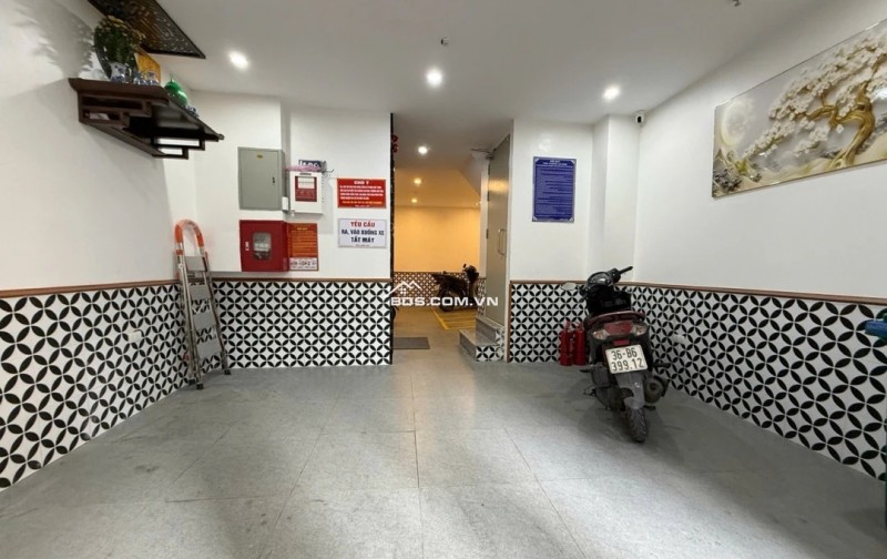 SIÊU PHẨM - TT MỄ TRÌ - TOÀ CĂN HỘ DỊCH VỤ XÂY MỚI - THANG MÁY - DOANH THU 70TR/THÁNG - 46M2 x 7TẦNG - 12 PHÒNG KHÉP KÍN. SÁT PHỐ - OTO ĐỖ CỔNG