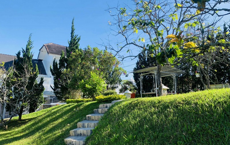 Villa mặt tiền đường Hoàng Hoa Thám, Phường 10, Đà Lạt, Lâm Đồng.