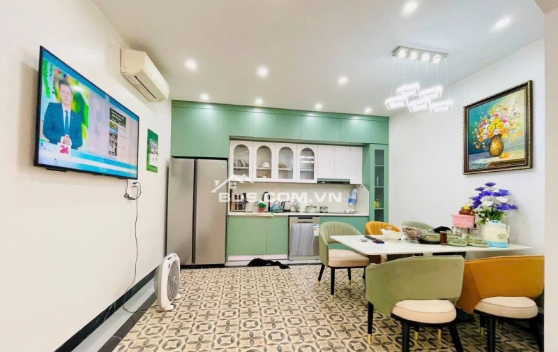 Nhà Đẹp Ở Ngay Minh Khai, Hai Bà Trưng 45m, 4 tầng, giá 9.1 tỷ.