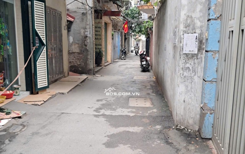 Chỉ 8.2 Tỷ - 38m, 5 Tầng - Gần Phố - Full Nội Thất - Tô Vĩnh Diện, Thanh Xuân.