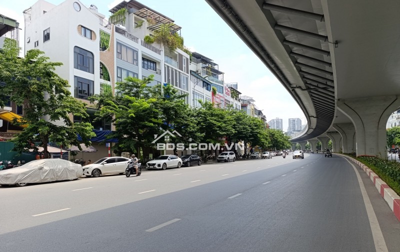 NHÀ MẶT ĐƯỜNG MINH KHAI HAI BÀ TRƯNG - VỊ TRÍ KINH ĐOANH DẸP GIÁ TỐT - DT 205M2 - 72 TỶ