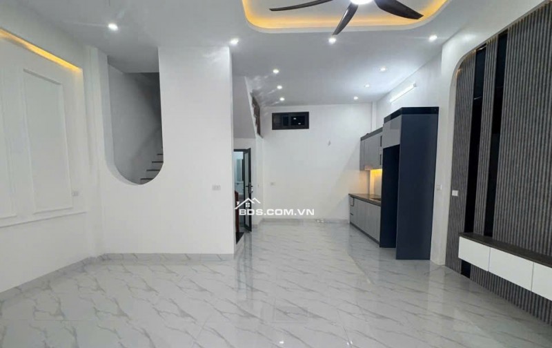 BÁN NHÀ ĐẸP 2.25 TỶ 3 TẦNG 50M2 ( ĐÔNG NAM ) NGÕ TRẦN NHẬT DUẬT