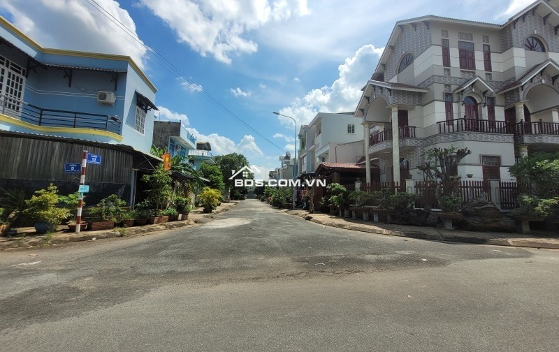  SIÊU PHẨM NHÀ PHỐ 4 TẦNG – Q9 - ĐƯỜNG 12M CÓ VỈA HÈ