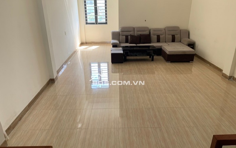 Bán ngôi nhà 3 tầng trên con đường 10.5m đẹp nhất khu đô thị Nam Hòa Xuân