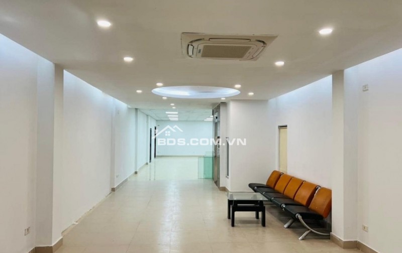 SIÊU PHẨM TÒA VĂN PHÒNG – MẶT PHỐ HOÀNG VĂN THÁI – DÒNG TIỀN 2 TỶ/NĂM