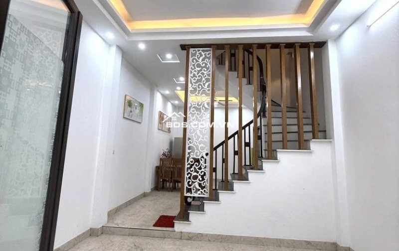 Bán Nhà Phố Khương Trung, Quận Thanh Xuân - Gần Phố - Full Nội Thất - 40, 4Tầng - Nhỉnh 8 Tỷ.