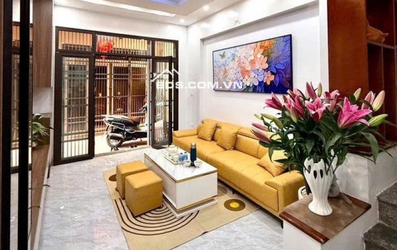 Bán Nhà Ngõ 1 Bùi Xương Trạch - Gần Phố - Full Nội Thất - 33m, 5Tầng - Chỉ 7 Tỷ.