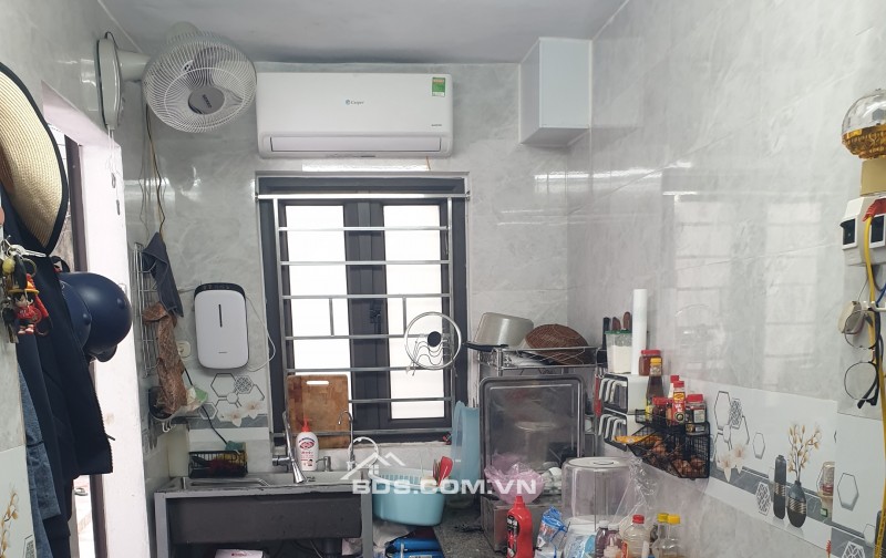 BÁN NHÀ ĐẸP 820 TRIỆU 2 TẦNG 20M2 ( TÂY NAM ) NGÕ HOÀNG HỮU NAM