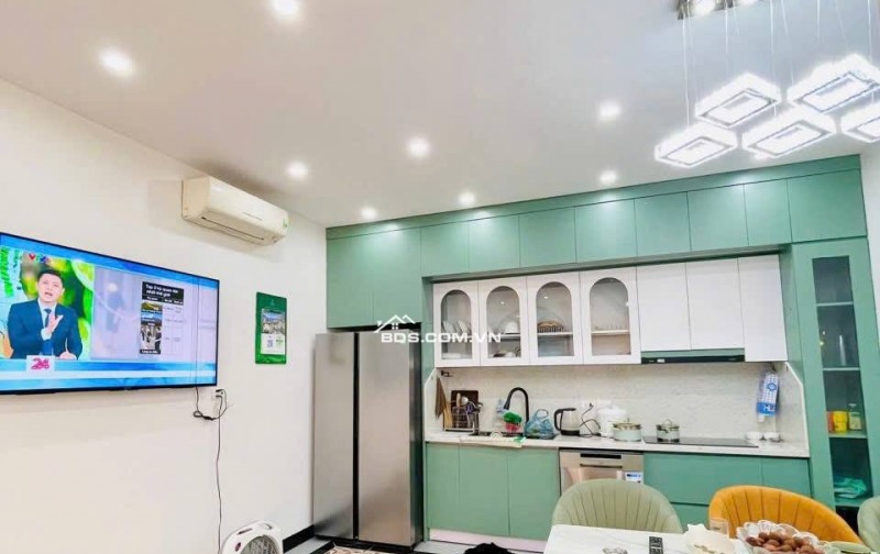 Nhà Đẹp Ở Ngay Minh Khai, Hai Bà Trưng 45m, 4 tầng, giá 9.1 tỷ.