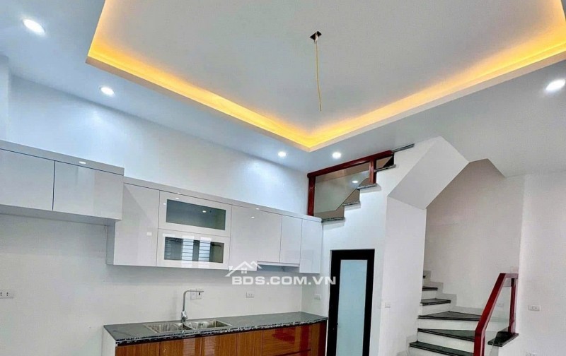 BÁN NHÀ SIÊU ĐẸP 2.59 TỶ 3 TẦNG 50M2 ( HƯỚNG ĐÔNG ) NGÕ TRƯỜNG CHINH