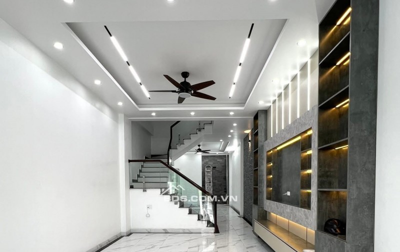 BÁN NHÀ SIÊU ĐẸP 4.75 TỶ 3 TẦNG 64M2 MẶT ĐƯỜNG ĐÔ THỊ BÃI VIÊN