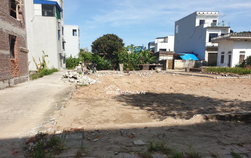 BÁN ĐẤT ĐẸP KHU ĐÔ THỊ BÃI VIÊN 53.3M2 Ô TÔ ĐỖ CỬA GIÁ TỪ 2.15 TỶ
