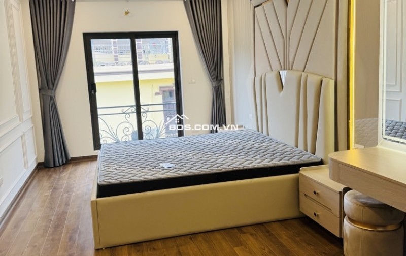  NHÀ MỚI – FULL NỘI THẤT – THANG MÁY – Ô TÔ 7 CHỖ VÀO NHÀ – TRUNG TÂM THẠCH BÀN 