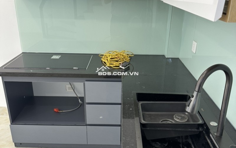  NHÀ MỚI KÍNH KOONG – MẶT TIỀN QUYỀN LỰC – THÔNG SỐ VÀNG – Ô TÔ VÀO NHÀ – SỔ HOA HẬU 