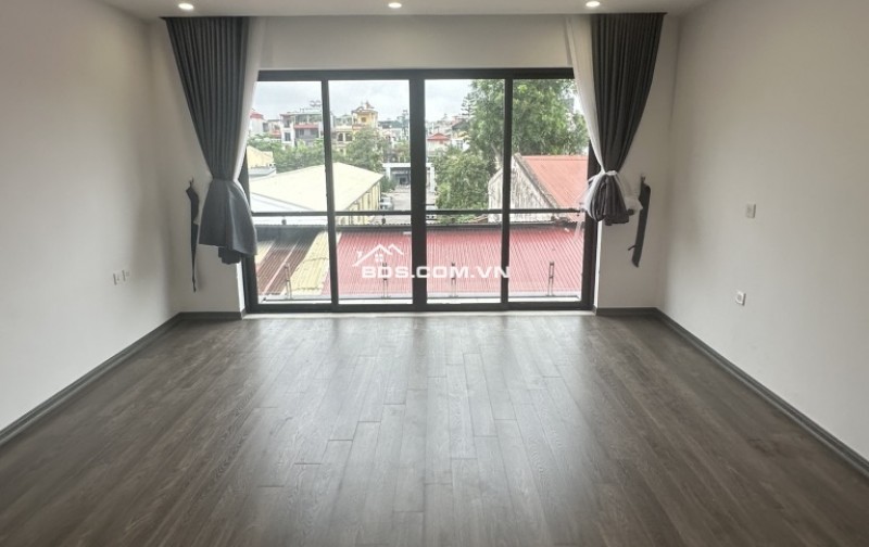  NHÀ MỚI KÍNH KOONG – MẶT TIỀN QUYỀN LỰC – THÔNG SỐ VÀNG – Ô TÔ VÀO NHÀ – SỔ HOA HẬU 