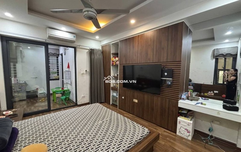CẦN BÁN NHÀ TRUNG TÂM ĐỐNG ĐA - AN SINH AN NINH TỐT - TIỆN ÍCH BẠT NGÀN - 40M2 - 5 NGỦ