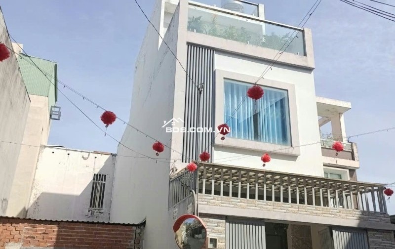 NHÀ HẺM XE HƠI NGAY VÕ VĂN HÁT - BTCT 3 TẦNG 60M2 (4X15M) - NGAY ĐH TÀI CHÍNH MARKETING - LONG TRƯỜNG THỦ ĐỨC - NHÀ MỚI ĐẸP Ở NGAY - GIÁ CHỈ 5.3 TỶ